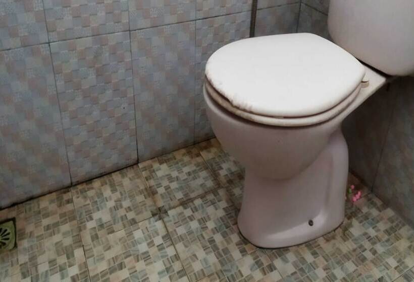 فندق Balkondes Griya Perpil