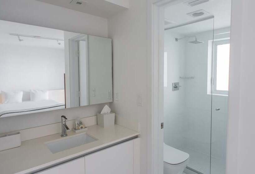 فندق Beach Haus Key Biscayne