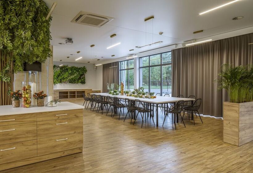 Bloom Hotel Airport Okęcie