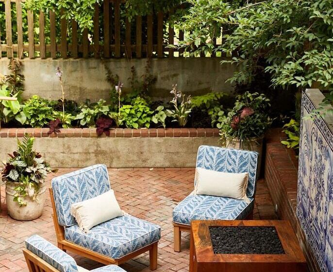 فندق Blue Iris By Life House