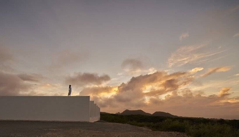 בית מלון כפרי Emil Nakijin