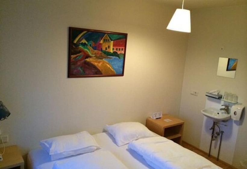 هتل Framtid Hostel