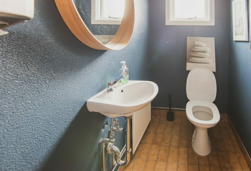 هتل Framtid Hostel