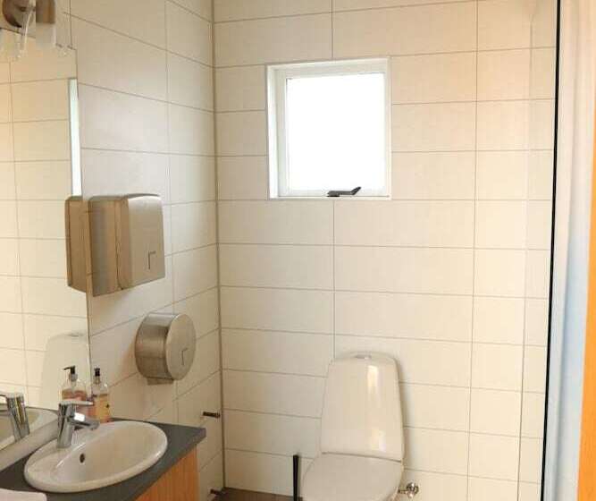 هتل Framtid Hostel