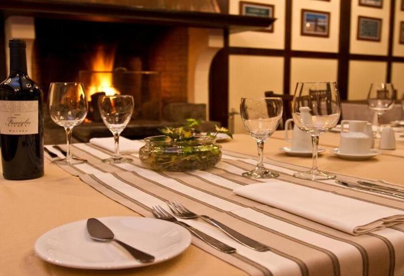 فندق Futalaufquen Hosteria