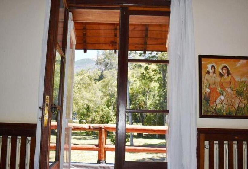 فندق Futalaufquen Hosteria