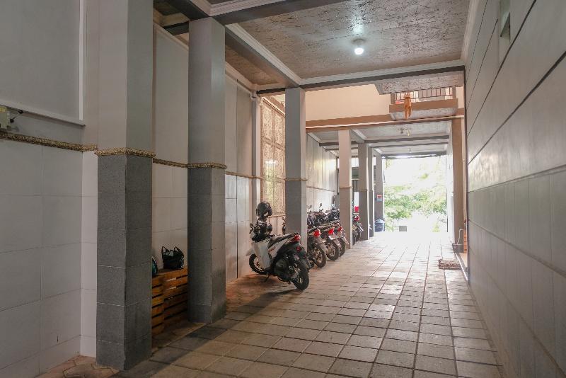 Отель Gerbera House - Kos Putri By Oyo Rooms