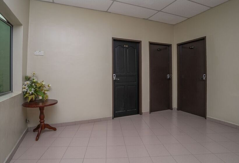 فندق Holiday Dive Inn