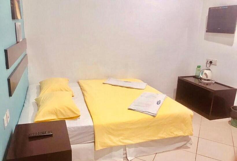 فندق Holiday Dive Inn