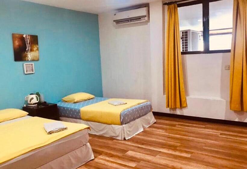 فندق Holiday Dive Inn