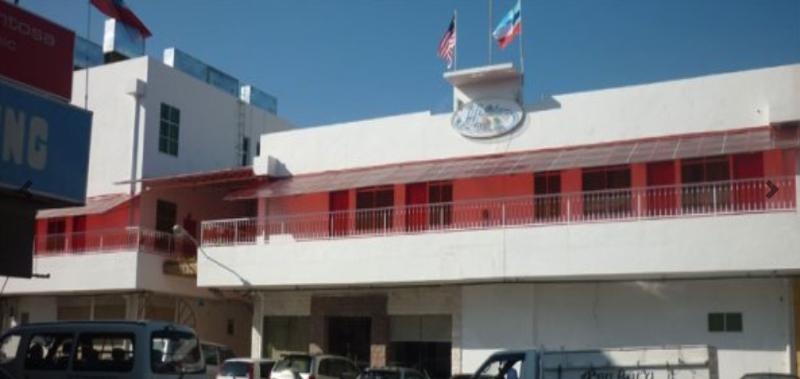 فندق Holiday Dive Inn