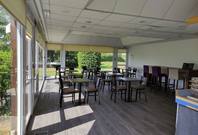 ホテル Initial By Balladins Sable Sur Sarthe