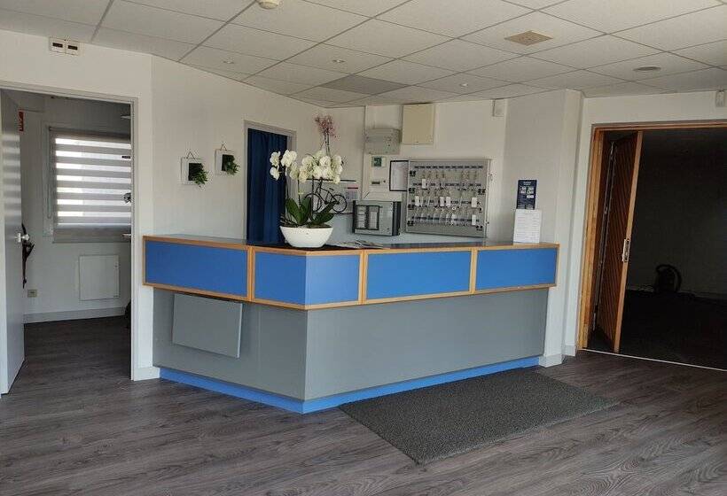 ホテル Initial By Balladins Sable Sur Sarthe