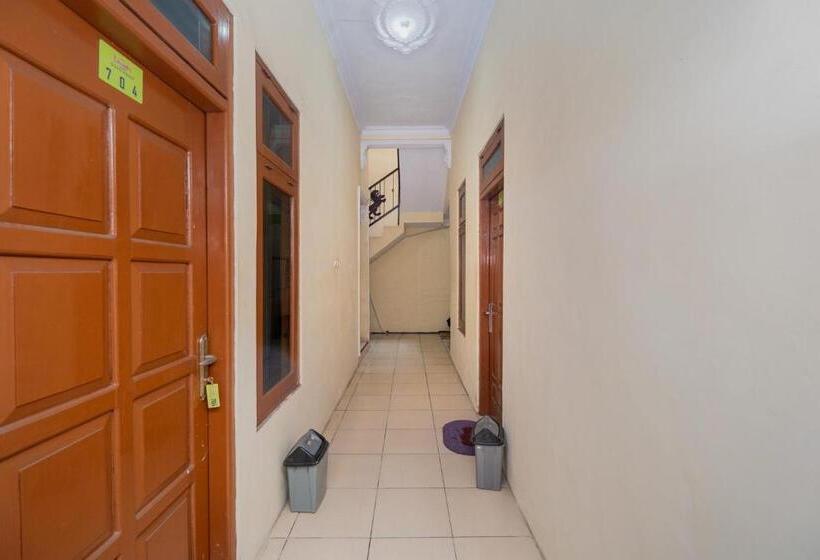 酒店 Reddoorz Syariah At Danau Maninjau Sawojajar