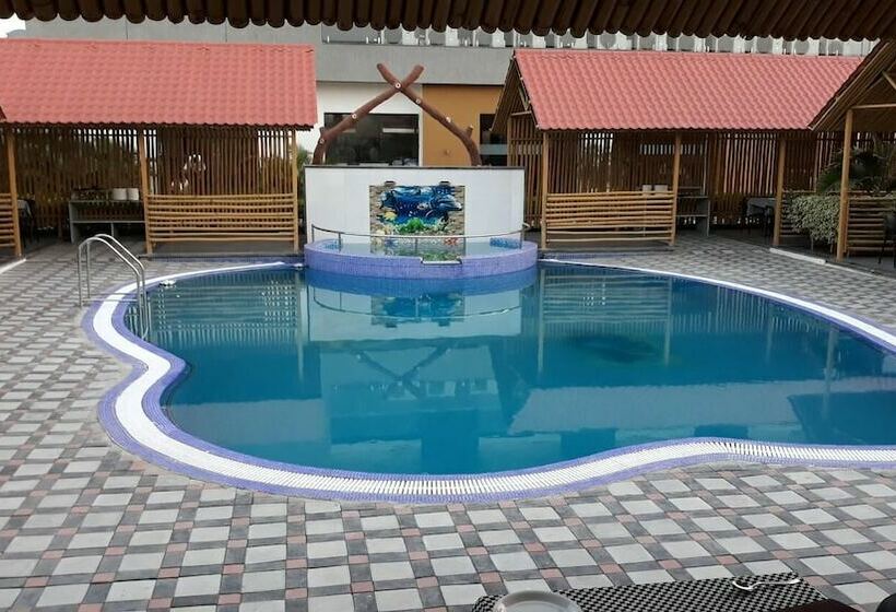 בית מלון כפרי The Divine Resort