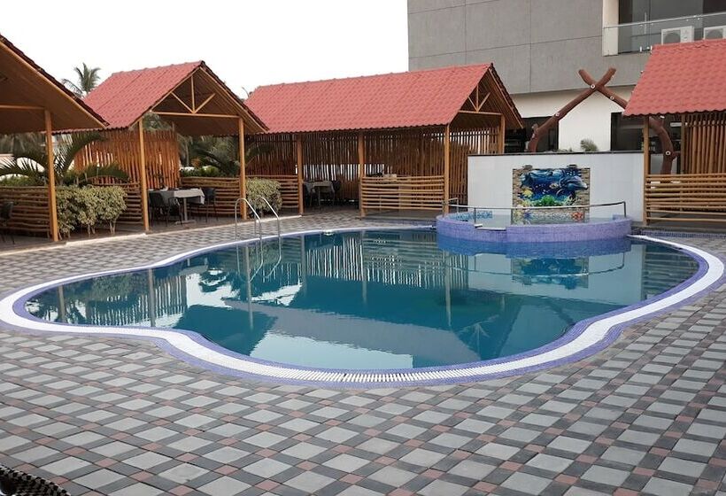 בית מלון כפרי The Divine Resort