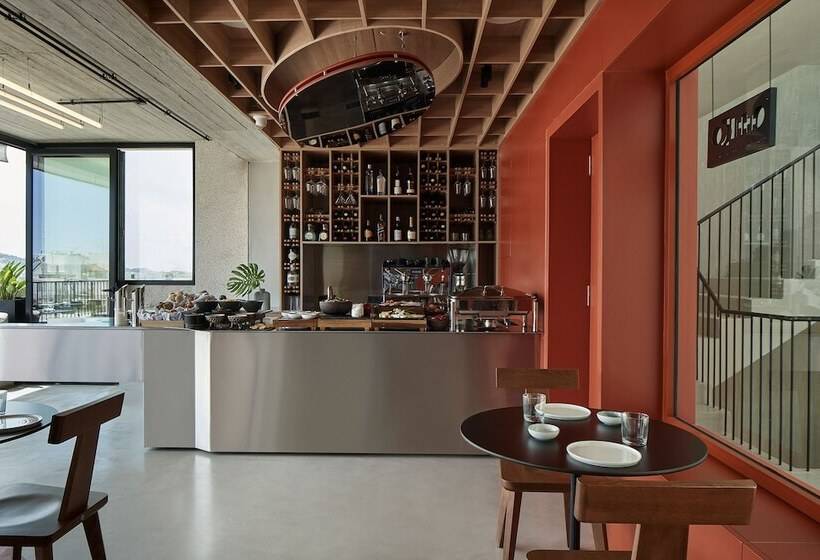 فندق The Newel Psychiko