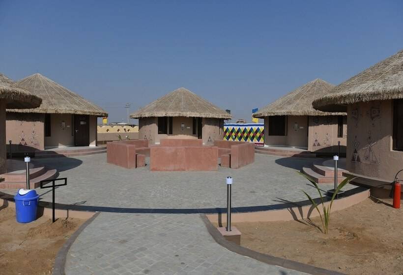 ホテル Praveg White Rann Resort Rann Utsav Dhordo