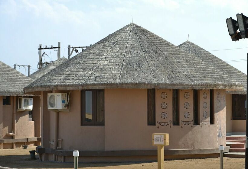 ホテル Praveg White Rann Resort Rann Utsav Dhordo