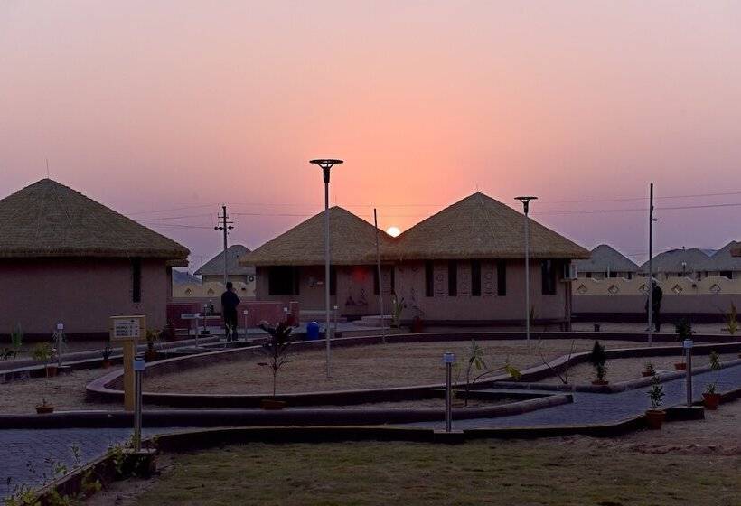 ホテル Praveg White Rann Resort Rann Utsav Dhordo