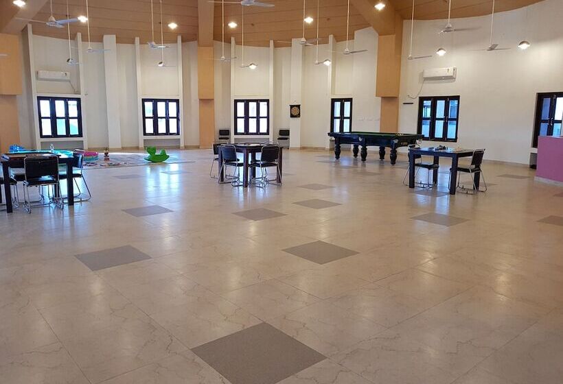 ホテル Praveg White Rann Resort Rann Utsav Dhordo