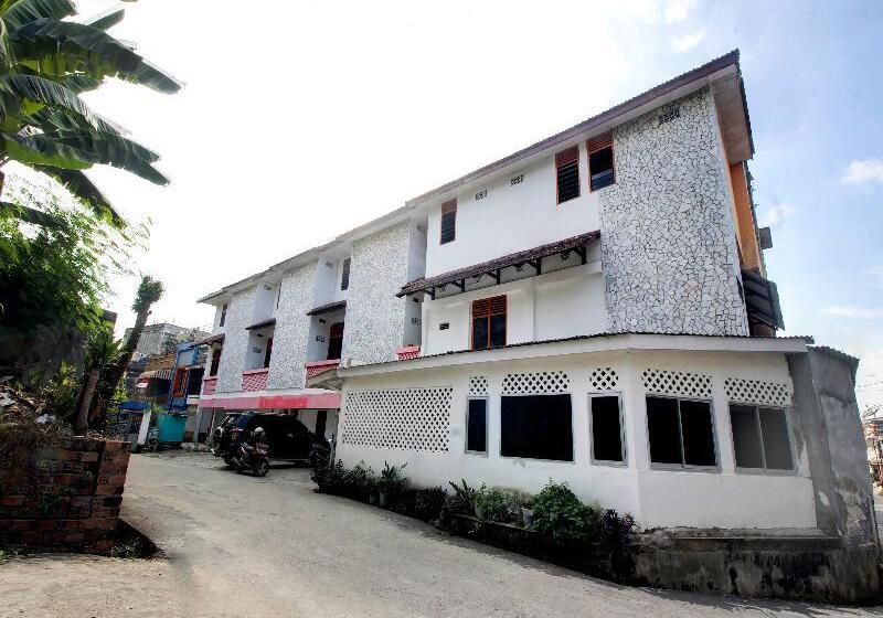 בית מלון כפרי Reddoorz Near Jalan Jenderal Sudirman Palembang