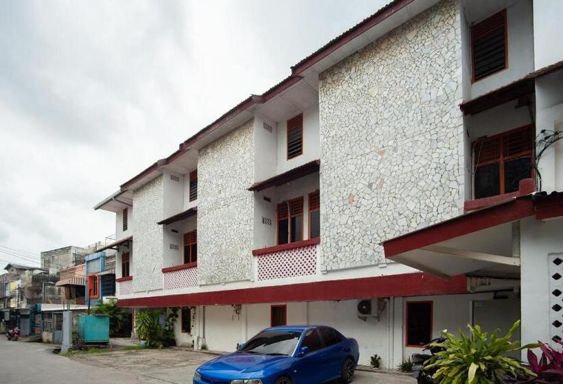 בית מלון כפרי Reddoorz Near Jalan Jenderal Sudirman Palembang