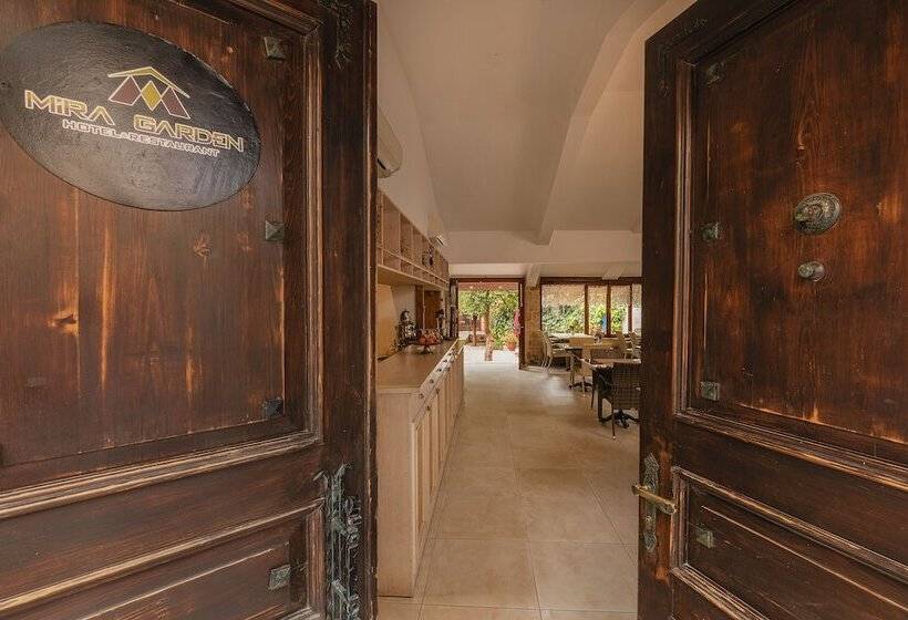 هتل Zemira Garden