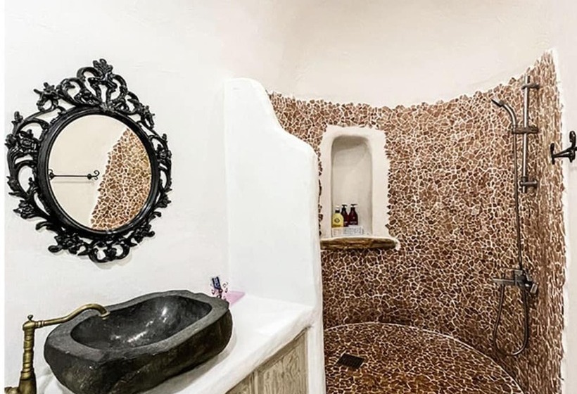 Jeju Hayandeungdae Pension