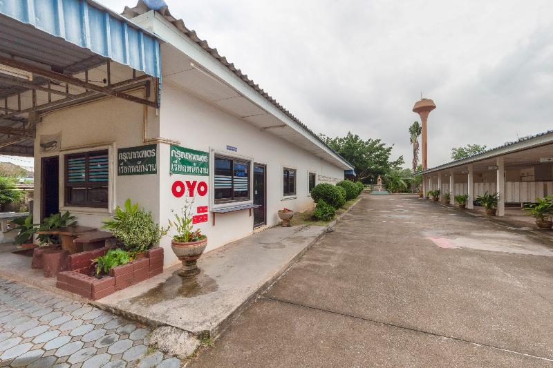 Let's Go Rayong Hotel By Oyo Rooms