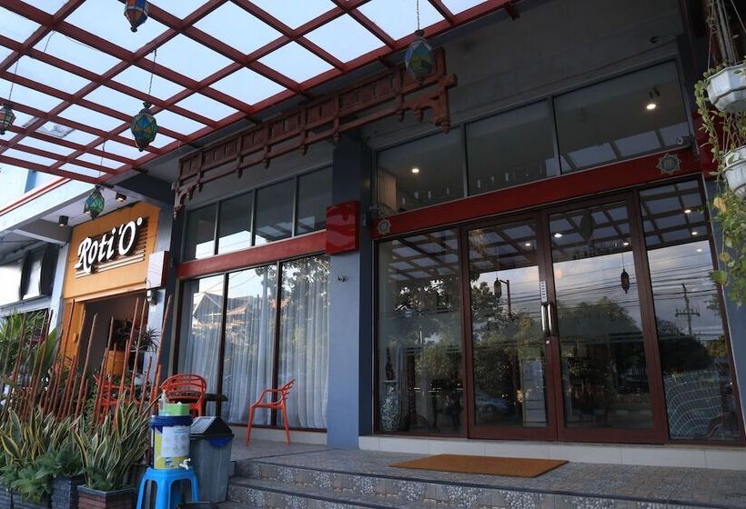 My Rooms Poma Hotel Stay N Dine