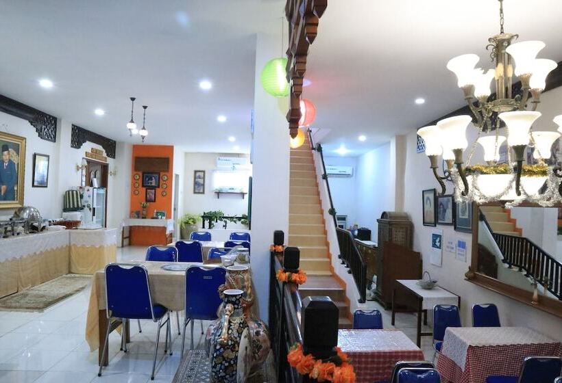 My Rooms Poma Hotel Stay N Dine