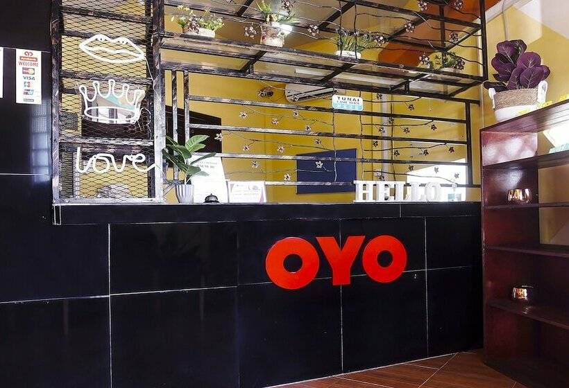 Отель Night Queen Salak Tinggi