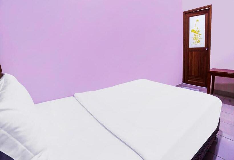 Отель Night Queen Salak Tinggi