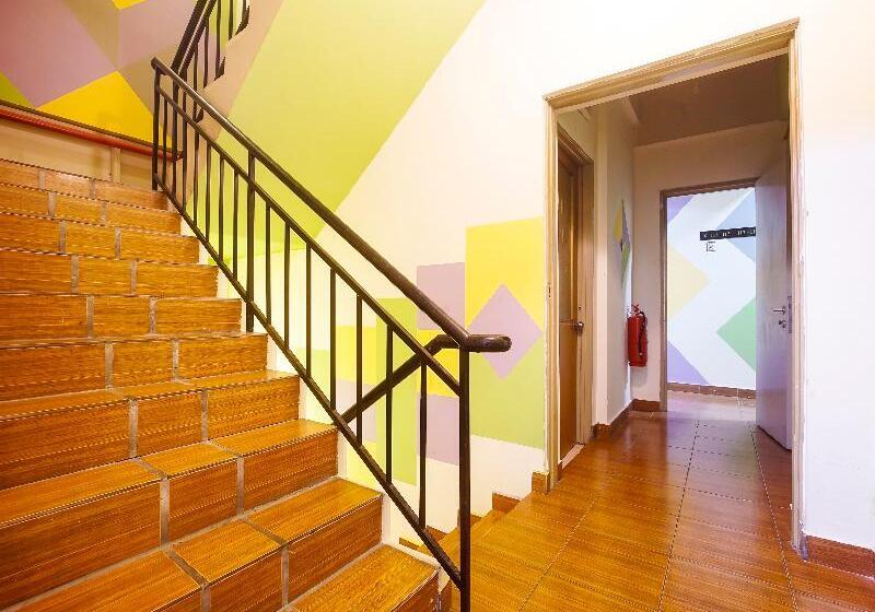 Отель Night Queen Salak Tinggi