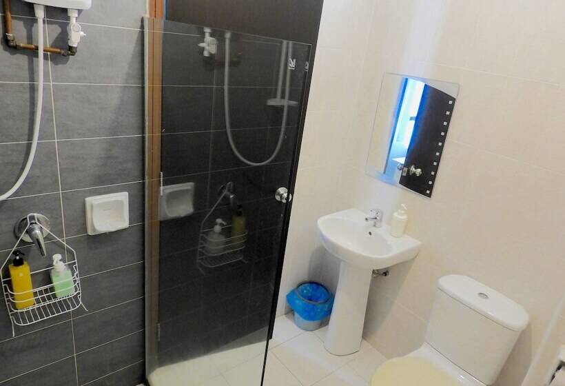 פנסיון Batu Ferringhi Homestay