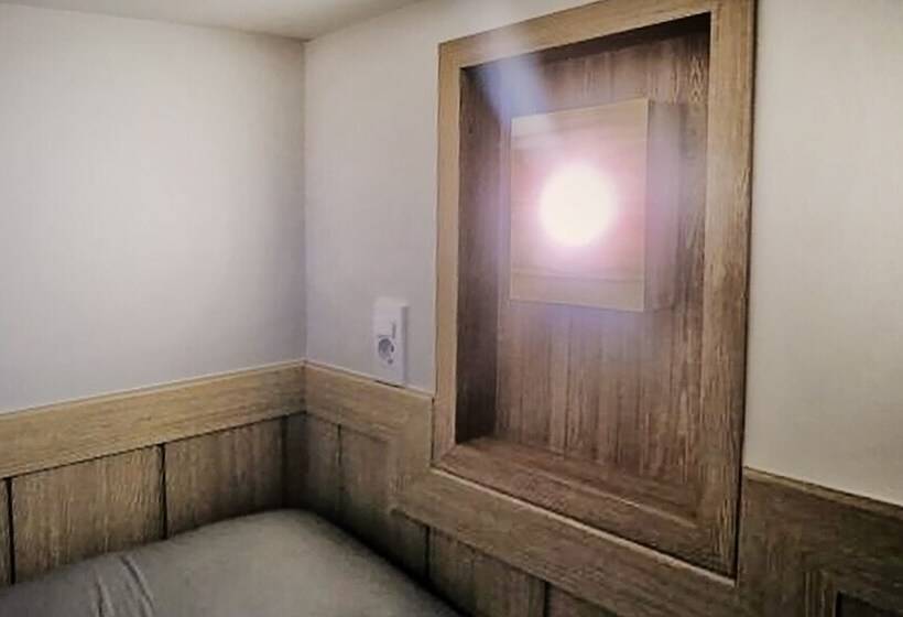 بنسيون Jeju Ttorang Guest House