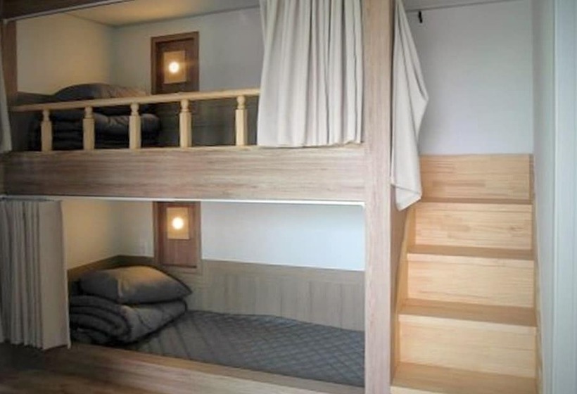 بنسيون Jeju Ttorang Guest House