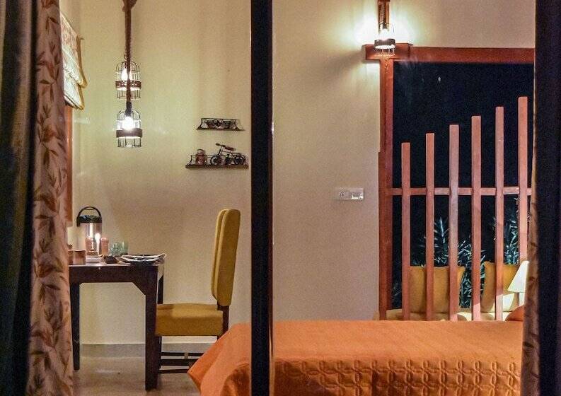 پانسیون Tree Of Life Ecotainers Agra