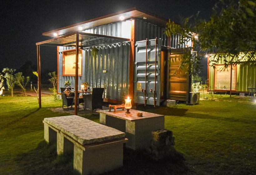 پانسیون Tree Of Life Ecotainers Agra