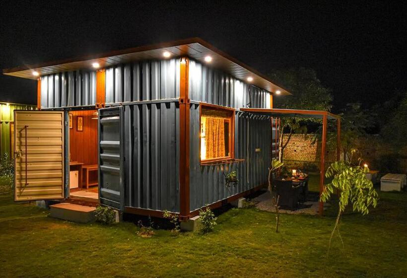 پانسیون Tree Of Life Ecotainers Agra