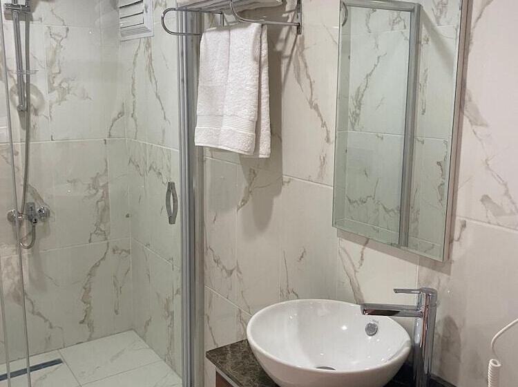 Seandos Otel