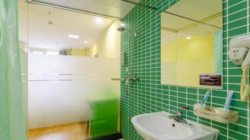 בית מלון כפרי Hi Inn Hightech Wanda Plaza