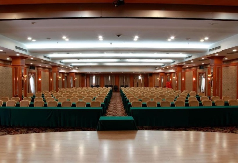 Country Garden Phoenix Hotel Jingmen