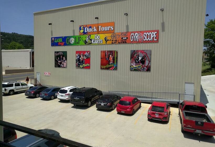 فندق All Seasons Lodge