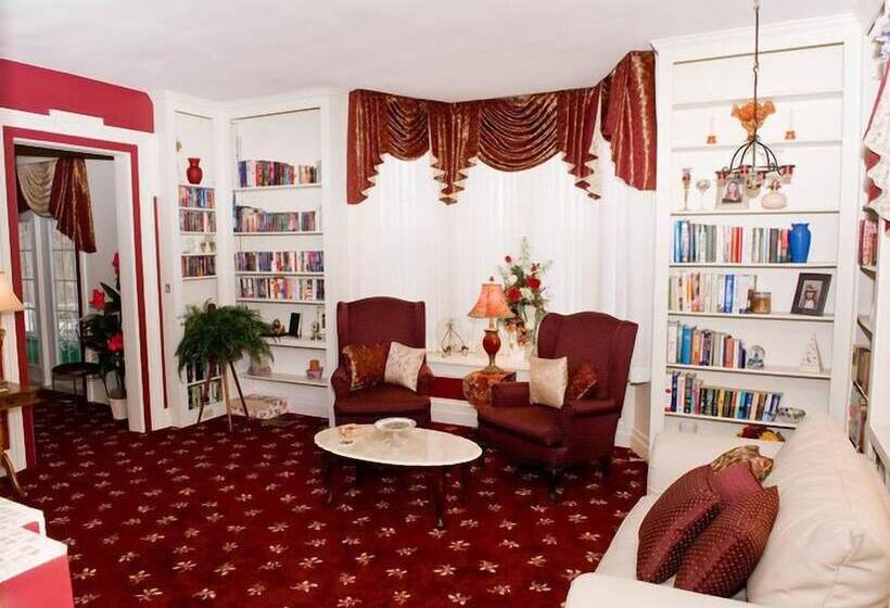 בית מלון כפרי Allegan Country Inn