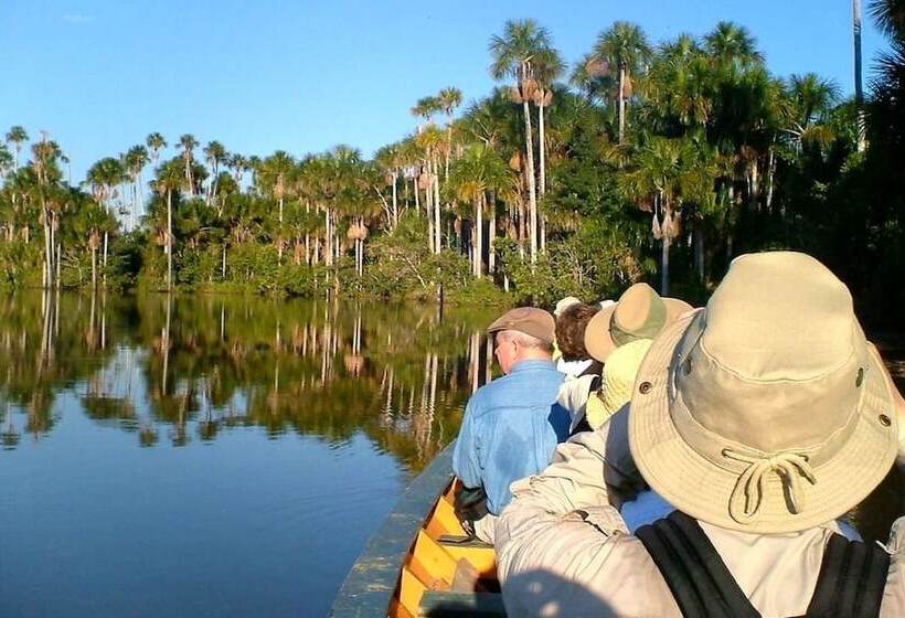 هتل Alto Tambopata Lodge & Campsite