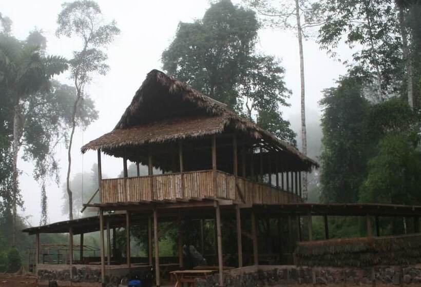 هتل Alto Tambopata Lodge & Campsite