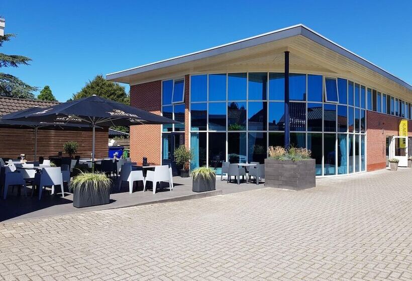 Отель Appartementen Klaver Vier