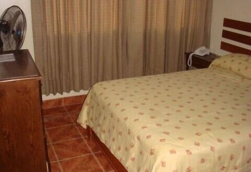 هتل Begonias Chiclayo